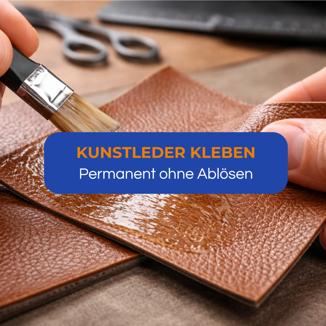 Kunstleder kleben: Nahaufnahme, wie transparenter Kontaktkleber mit Pinsel auf braunes Kunstleder (weiches PVC) für eine flexible, dauerhaft haltbare Verklebung aufgetragen wird.